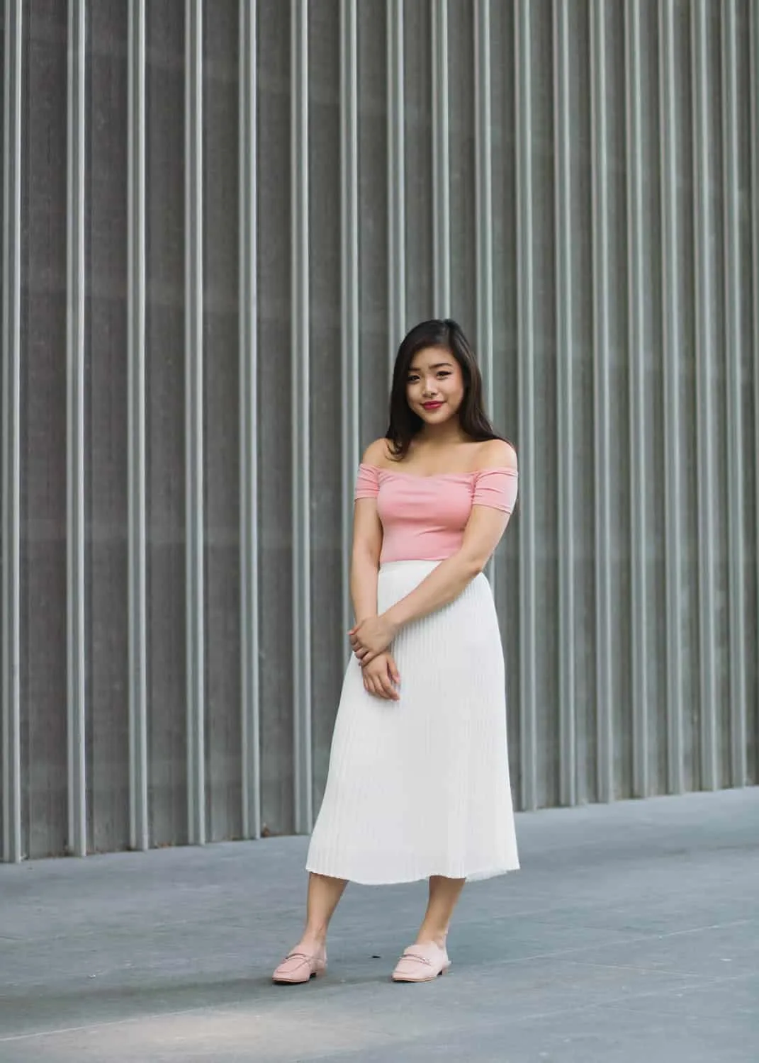 How to style a pleated midi skirt for spring/summer
