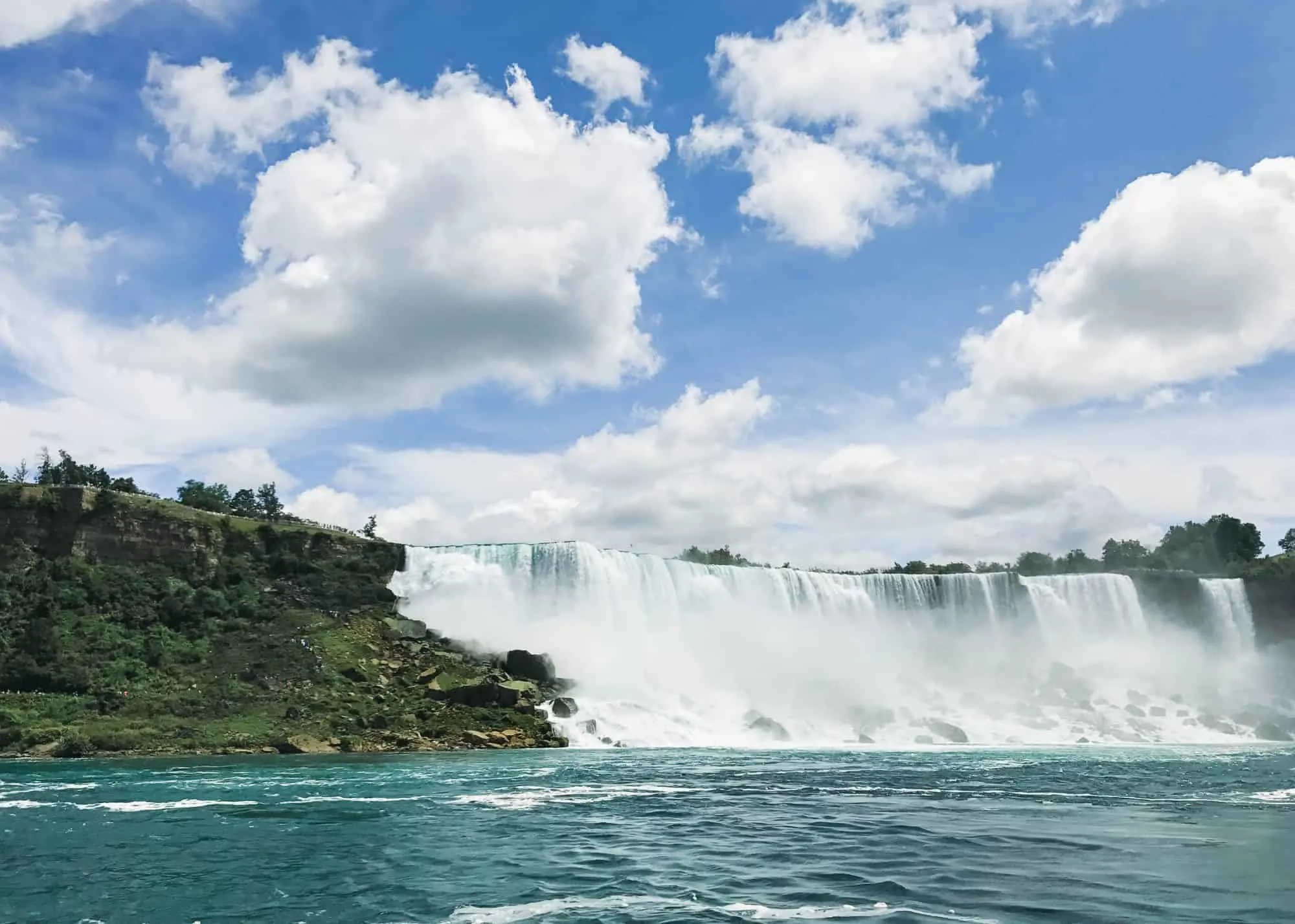 How to spend a perfect day trip in Niagara Falls, Ontario | guide to spending a day at Niagara Falls on the Canadian side | summer road trip ideas near Toronto | Diary of a Toronto Girl, a Canadian lifestyle blog