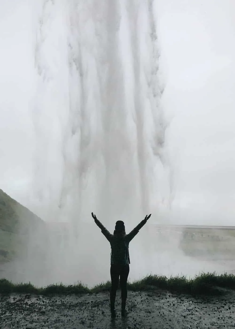 Iceland travel diary | perfect Iceland 7 day road trip itinerary | best 1 week Iceland Ring Road guide | how to do Iceland in one week | Blue Lagoon, Reykjavik, Golden Circle Tour, Westman Islands, Vik, Jokulsarlon | top tips on visiting Iceland | Diary of a Toronto Girl, a Canadian lifestyle blog