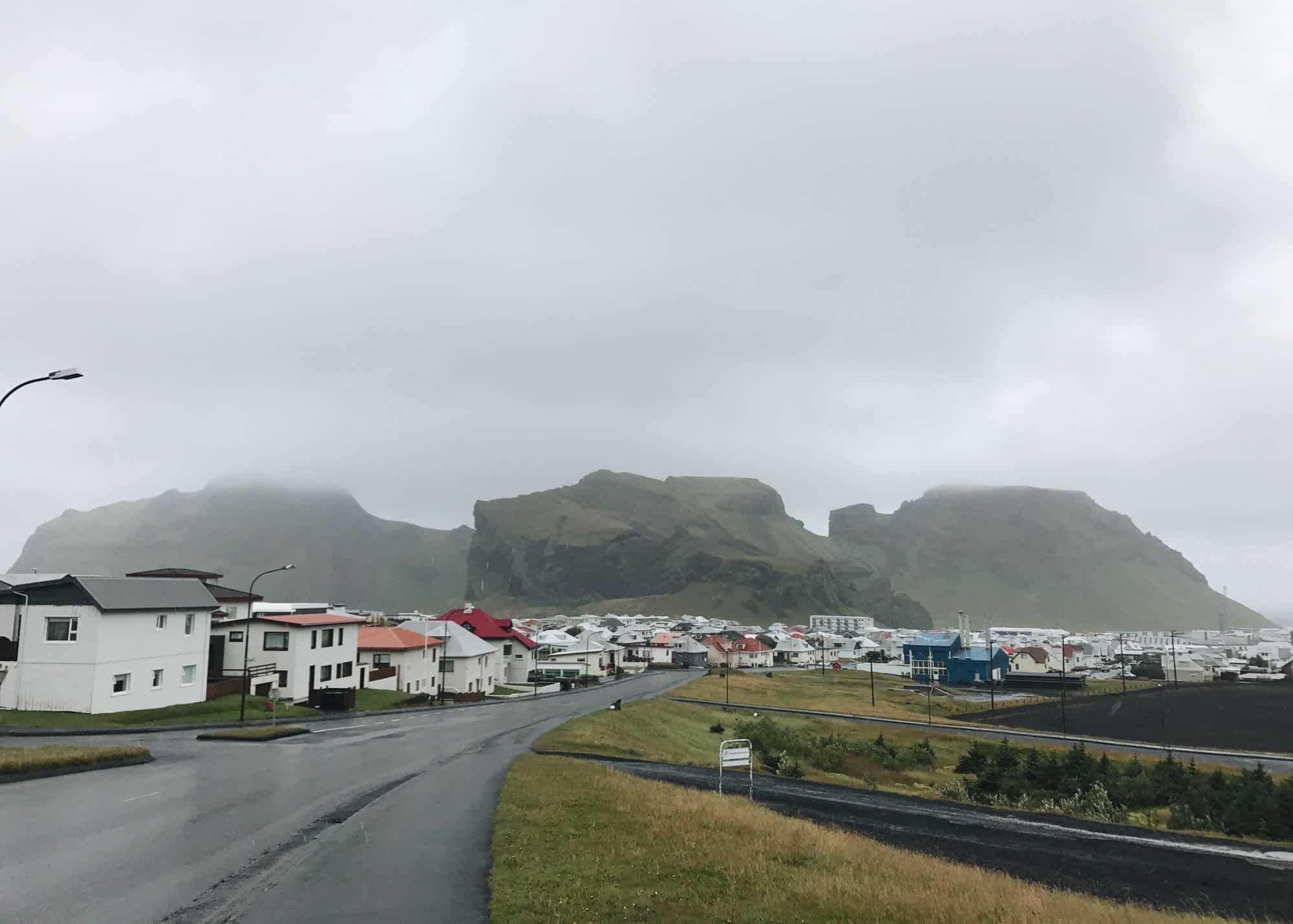 Iceland travel diary | perfect Iceland 7 day road trip itinerary | best 1 week Iceland Ring Road guide | how to do Iceland in one week | Blue Lagoon, Reykjavik, Golden Circle Tour, Westman Islands, Vik, Jokulsarlon | top tips on visiting Iceland | Diary of a Toronto Girl, a Canadian lifestyle blog