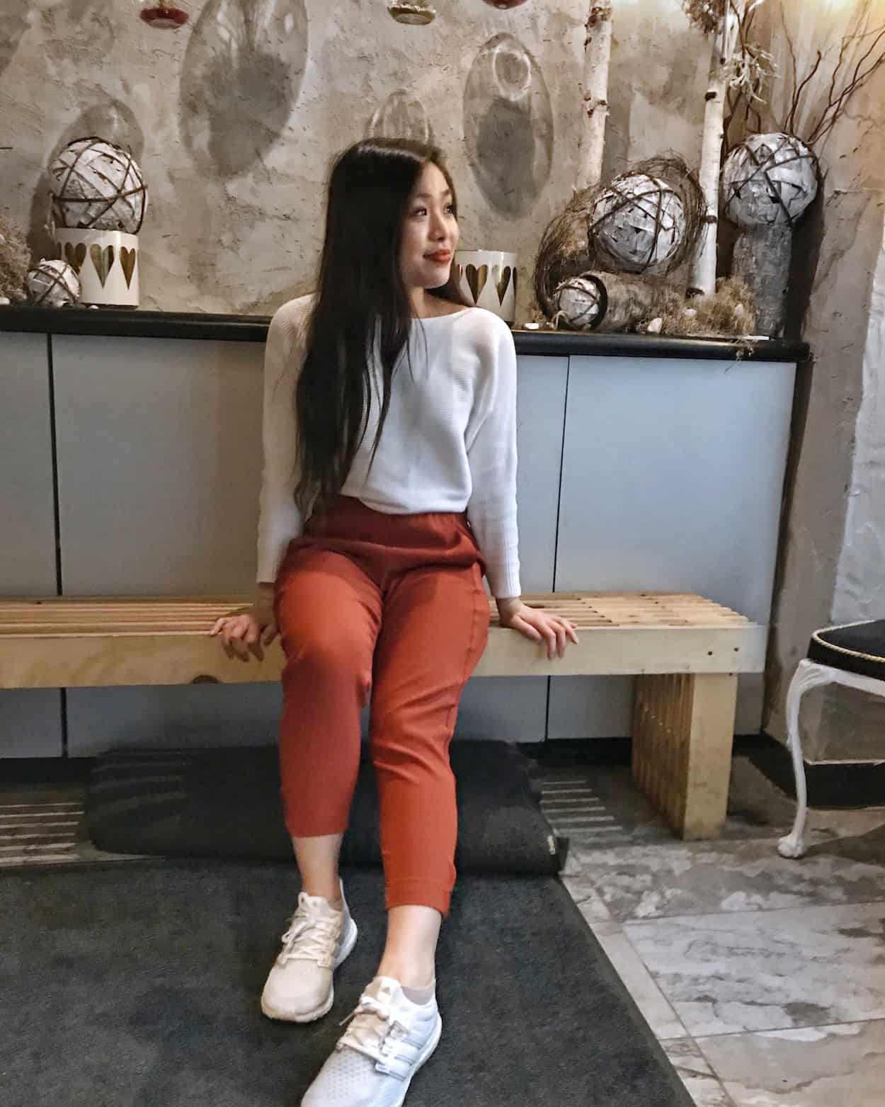 Mymy Chicken | the best Instagram-worthy spots in North York, Ontario | top Instagrammable places in Toronto, Canada | Korean fried chicken wings | Diary of a Toronto Girl, a Canadian lifestyle blog