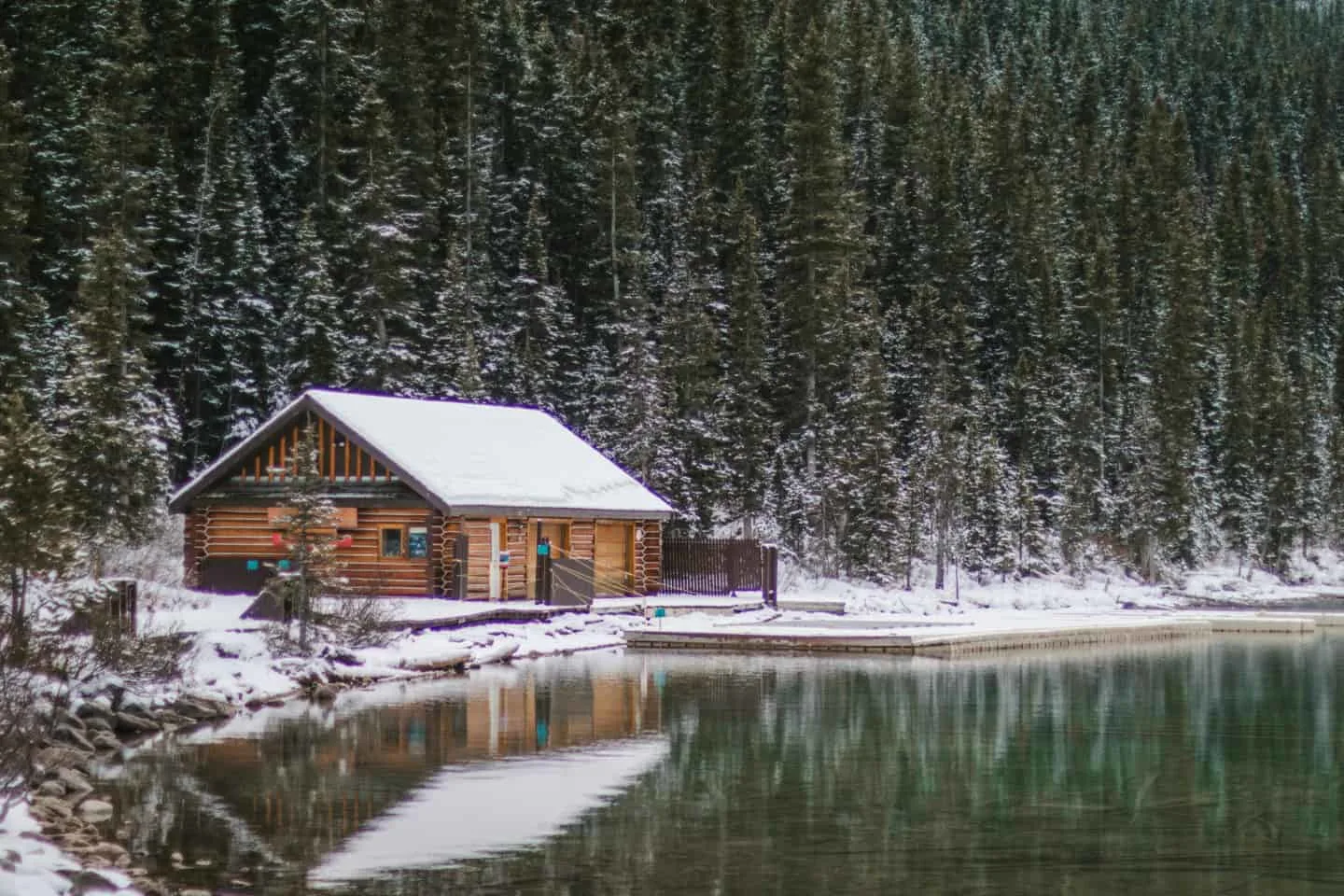 Top things to do in Jasper and Banff National Park in Banff, Alberta in the winter | Banff, Alberta travel guide | what to do in Jasper & Banff, Canada | best Banff travel itinerary | best places to visit in Canada during the winter | where to go in Canada during the holidays | how to spend 3 days in Banff National Park | Diary of a Toronto Girl, a Toronto lifestyle blog