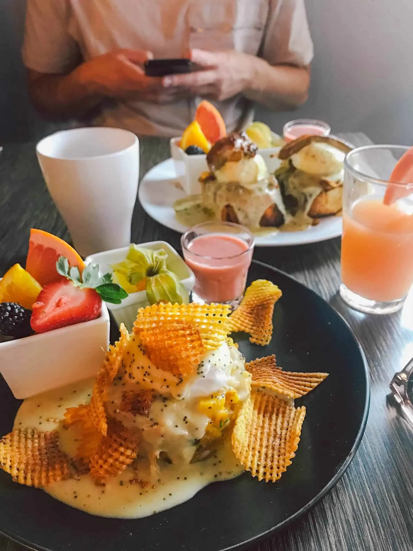 Best brunch and cafe spots in Montreal, Quebec | top breakfast, lunch, and dinner restaurants in MTL | Montreal coffee shops to visit | good places to eat in Montreal | where to eat and drink in downtown Montreal | Diary of a Toronto Girl, a Canadian lifestyle blog
