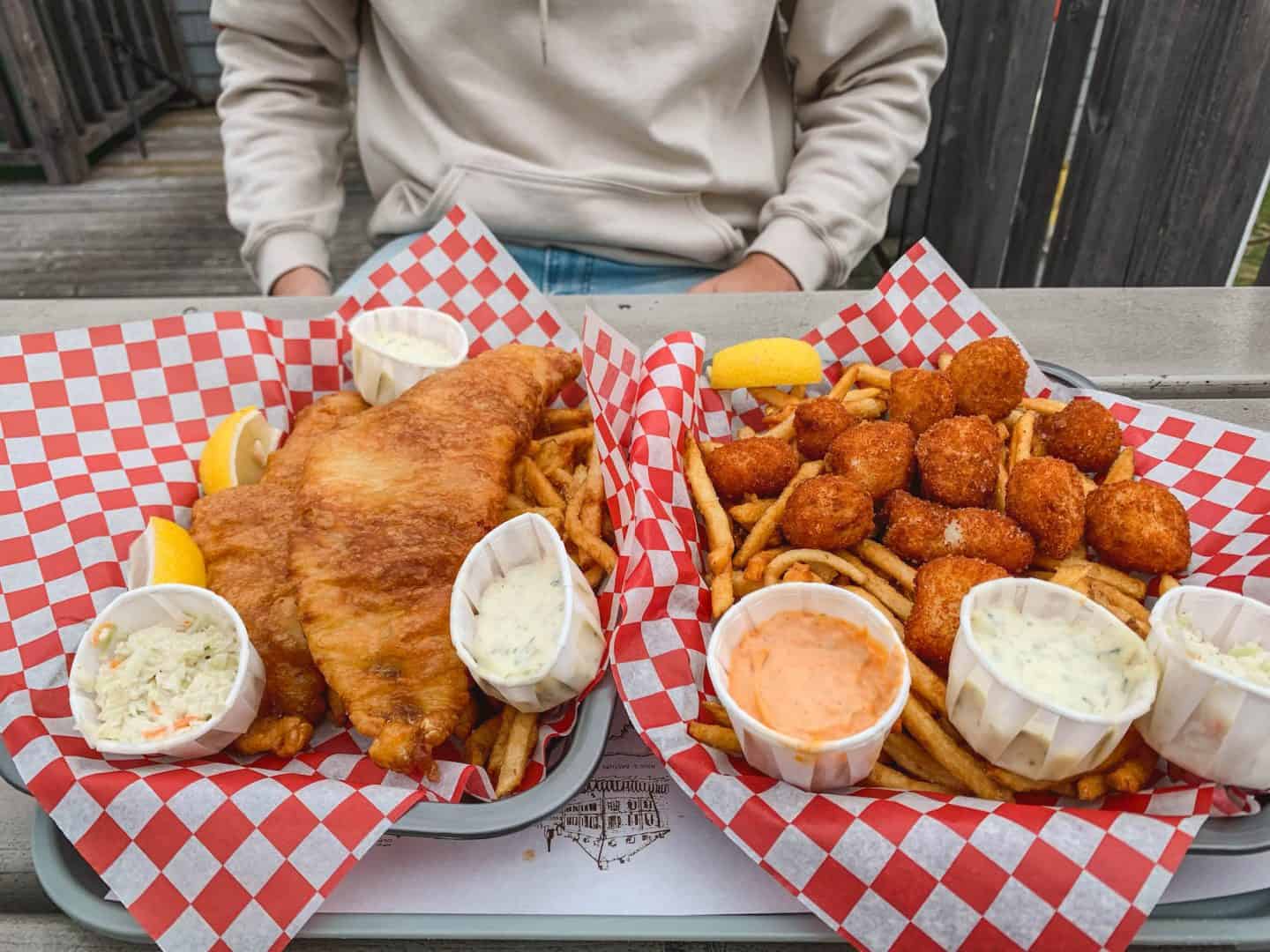 Halifax, Nova Scotia is filled with amazing seafood spots and delicious food. Here are the best restaurants to eat at in Nova Scotia, Canada!
