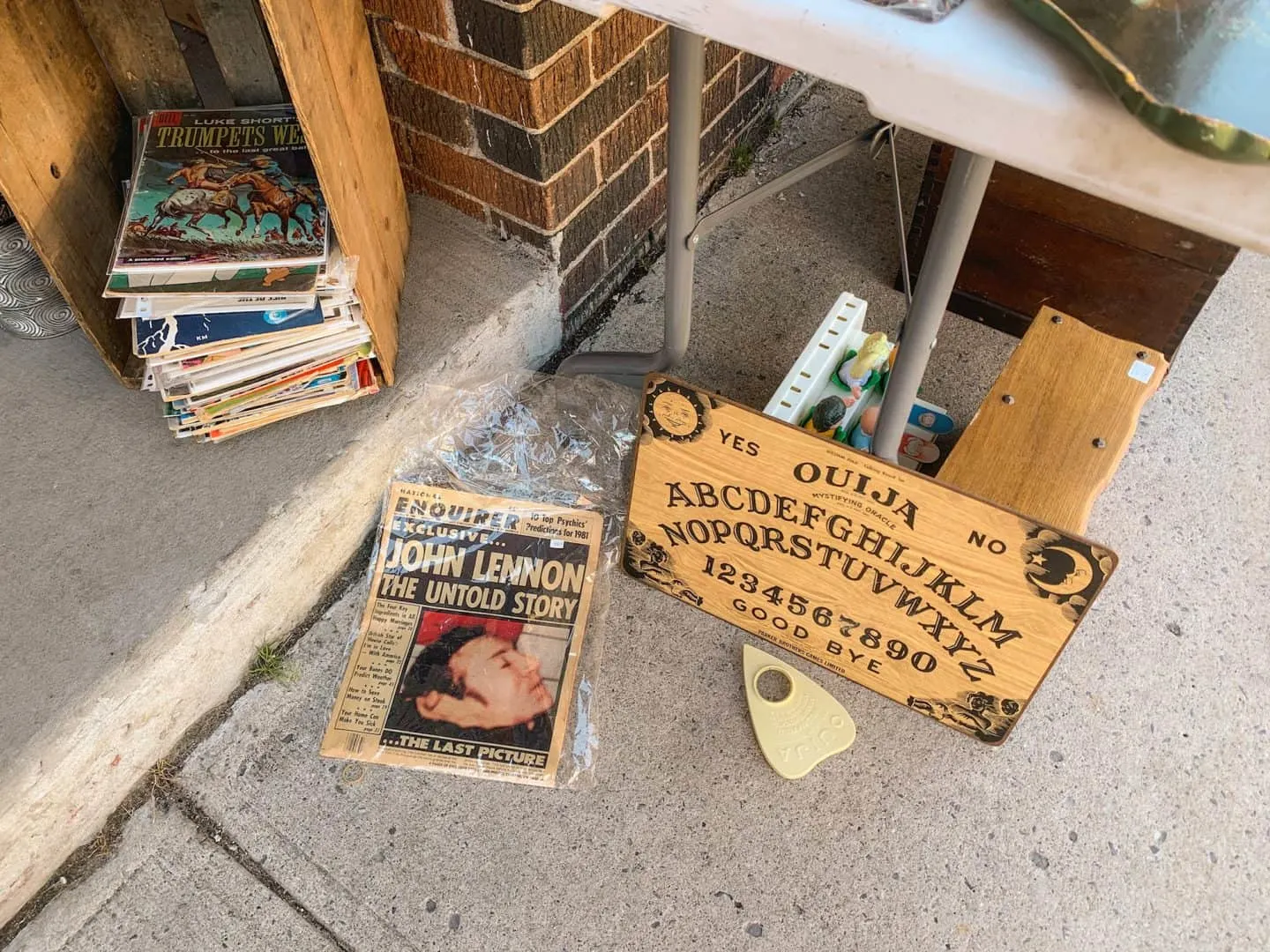 Joe's Antiques and Collectibles in Gananoque, Ontario