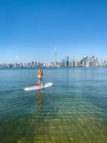 Stand up paddle boarding at the Toronto Islands