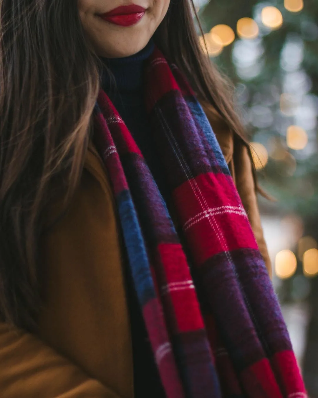 Winter lights in Main Street Unionville, Markham | MUJI plaid scarf with Aritzia camel cocoon coat