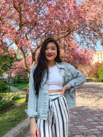 Spring flowers at Osgoode Hall in downtown Toronto | Levi's denim trucker jacket, American Apparel white high neck crop top, BB Dakota striped pants from Amazon Fashion
