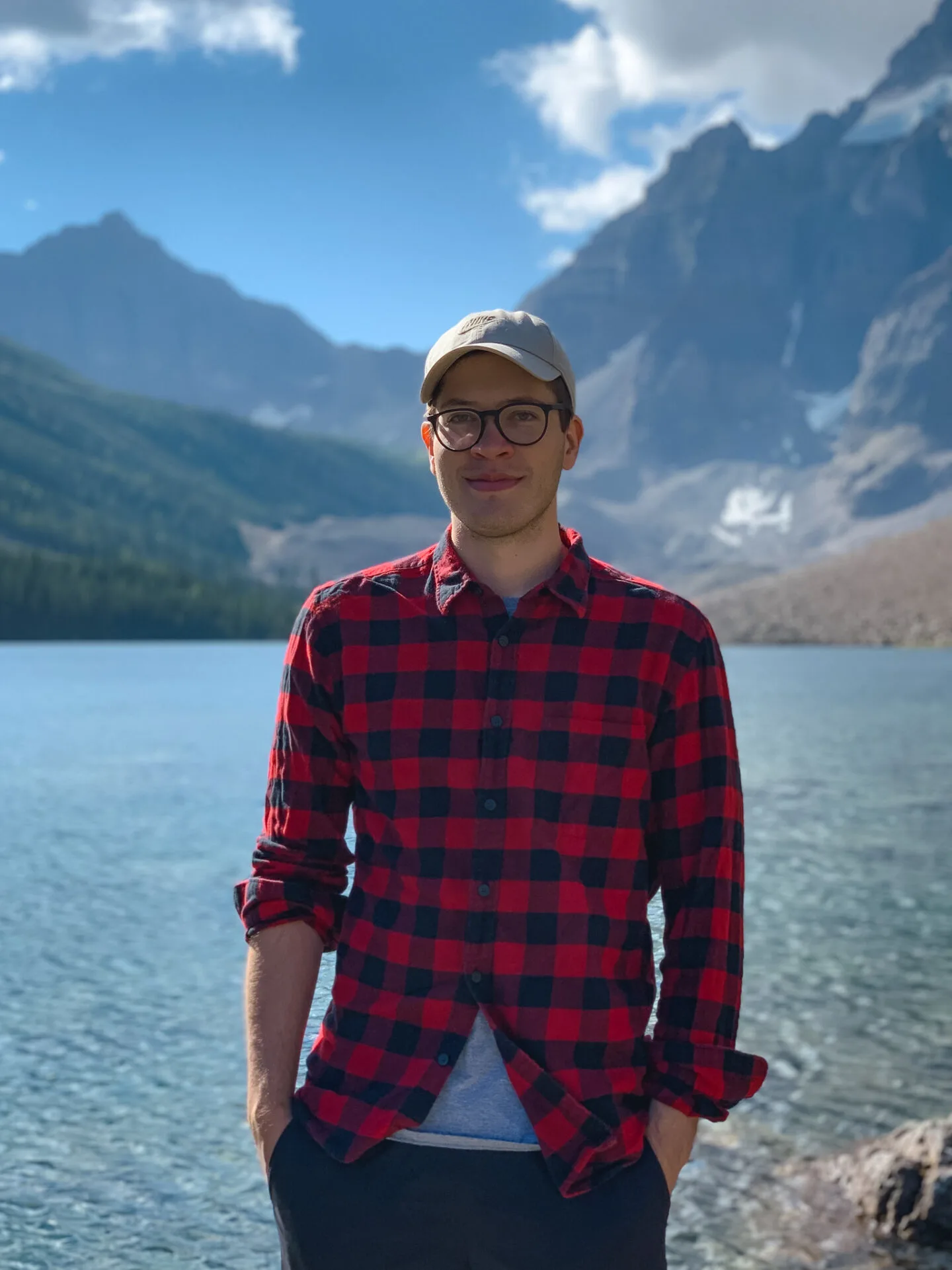 Consolation Lakes hiking trail in Banff, Alberta