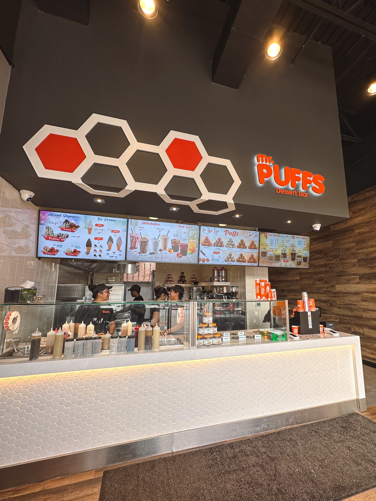 Mr. Puffs Dessert Bar in North York, Ontario