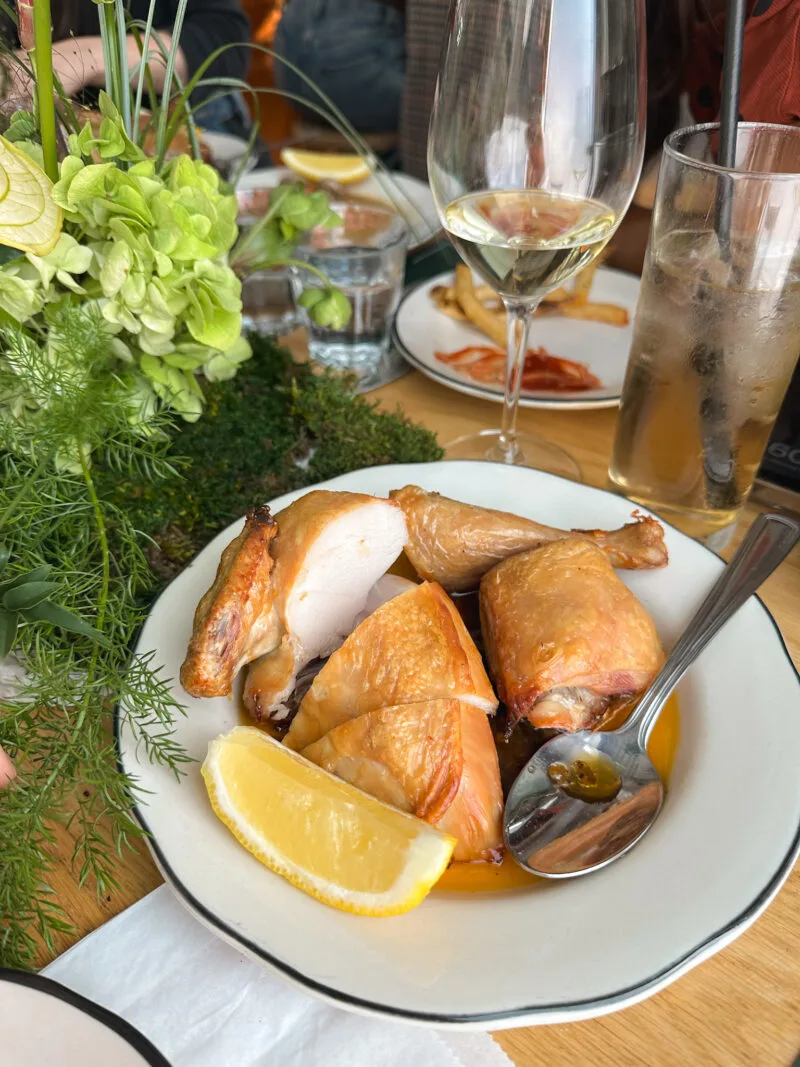 Paris Paris Restaurant on Toronto's Ossington